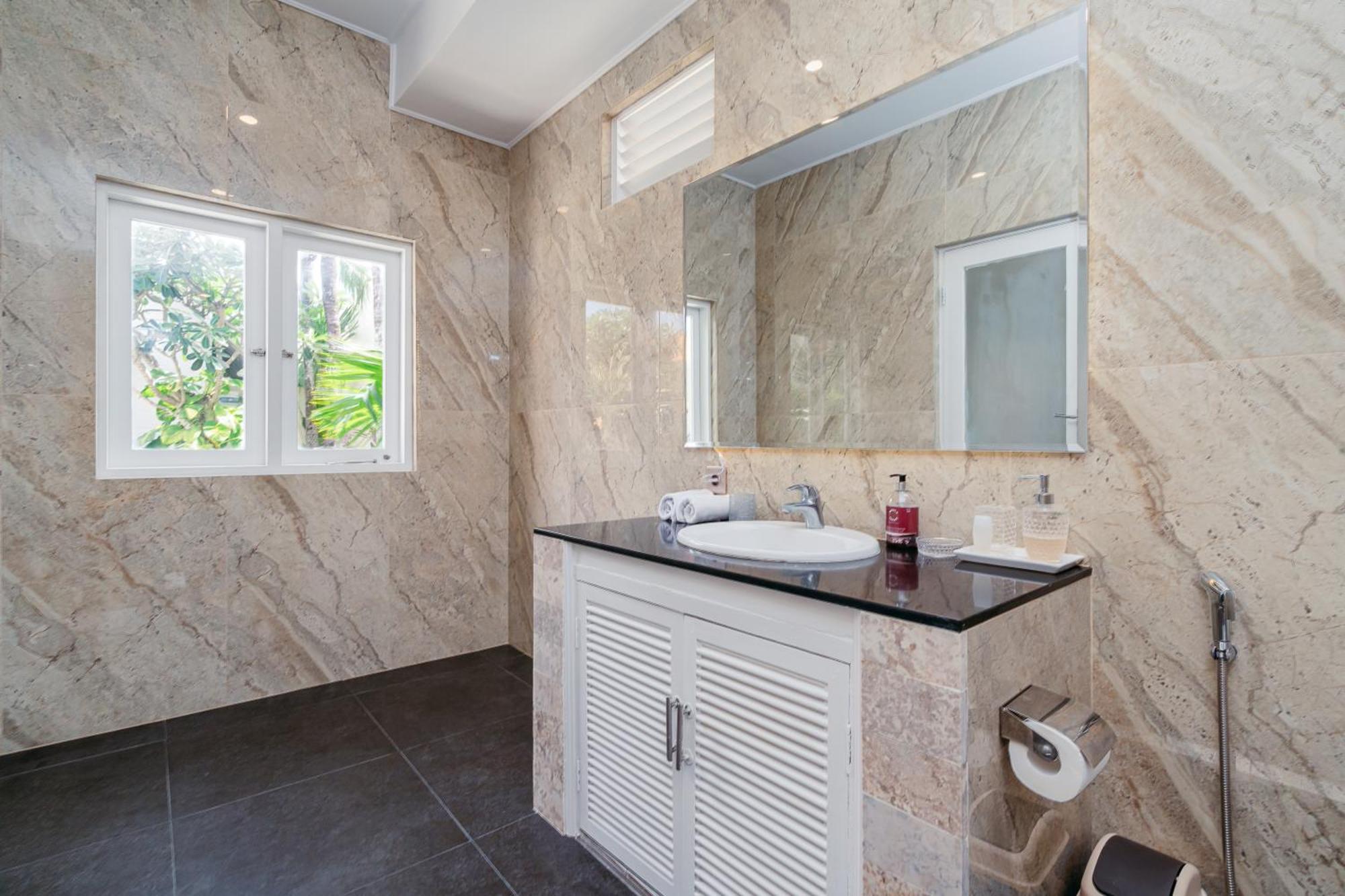 Green Garden Seminyak Villa Dış mekan fotoğraf